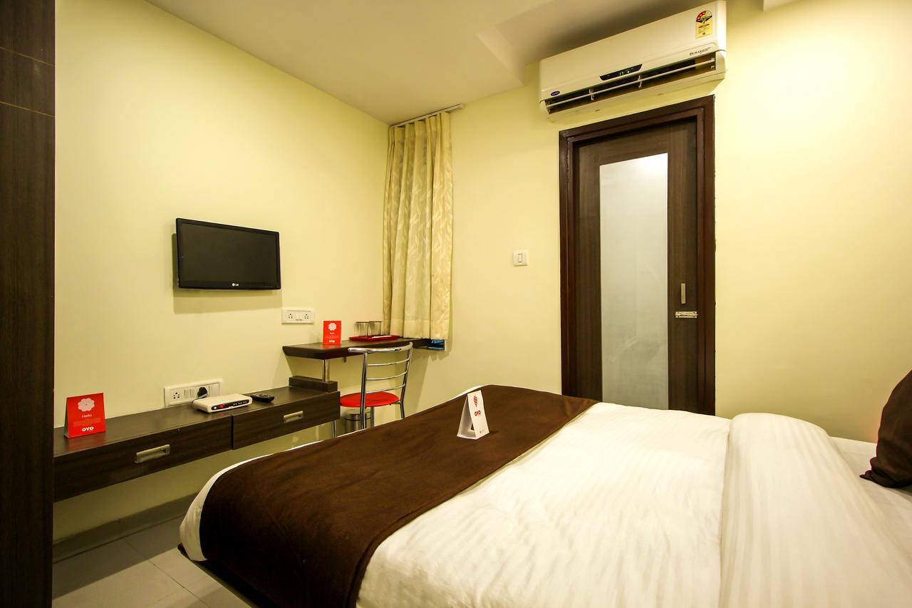 New Rajdhani Hotel Vadodara Eksteriør billede