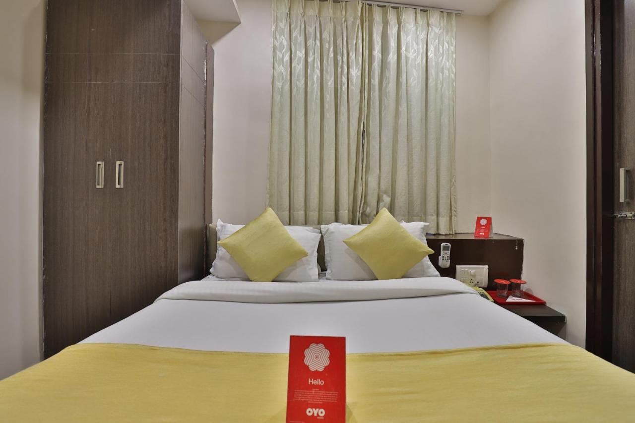 New Rajdhani Hotel Vadodara Eksteriør billede